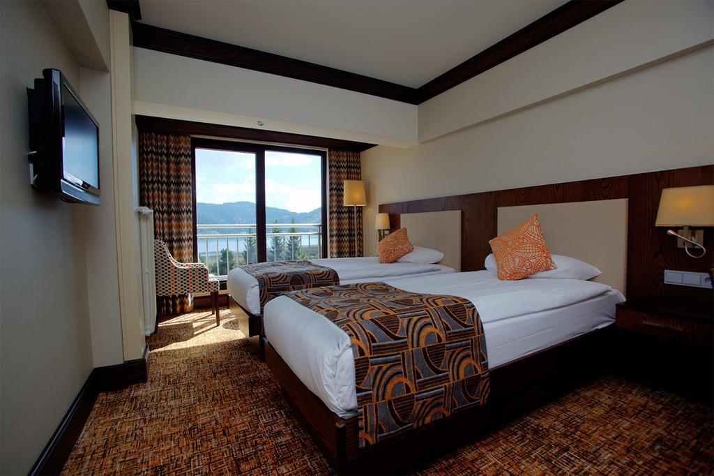 Abant Palace Hotel Экстерьер фото